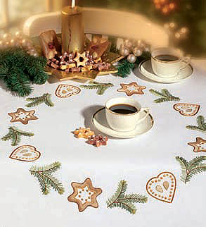 Garland of Gingerbread table cover
