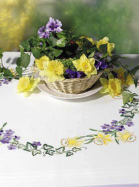 Daffodils and violets table cover