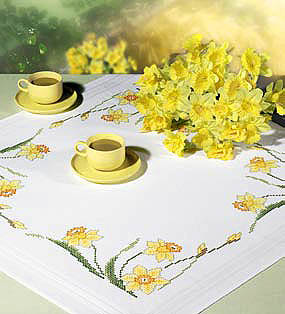Daffodil table cover - Cross stitch
