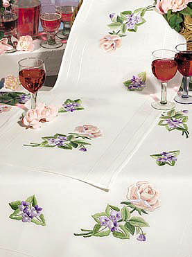 Roses and Violets table cover