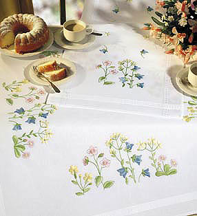 Wild flowers table cover