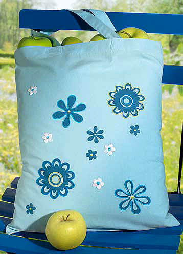 Wild flowers tote bag