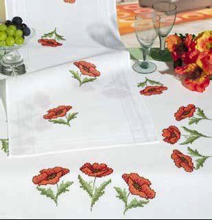 Poppies table cover