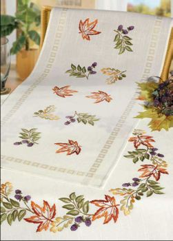 wreath of leaves table cover