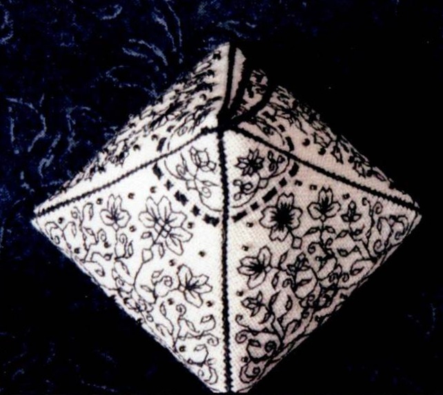 Pretty Pyramid in Blackwork (view 4)