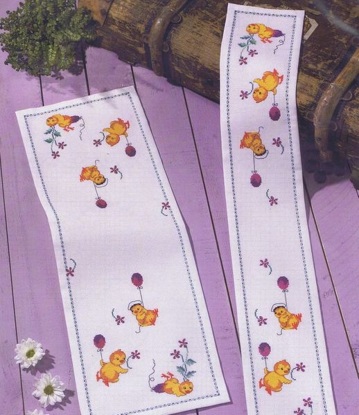 Chickens with Balloons Table Runner