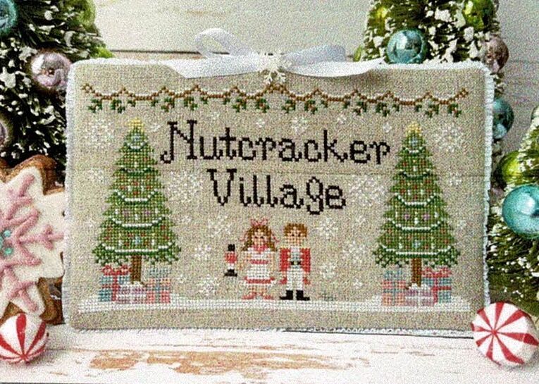 Nutcracker Village - Clara and the Prince