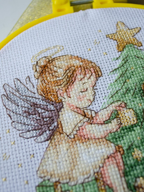 Little Christmas Angel (view 2)