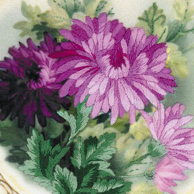 Plate with Chrysanthemums (view 2)