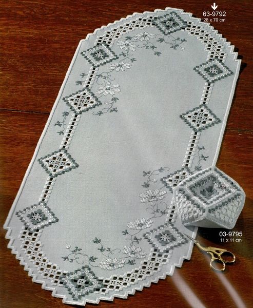 Touch of Grey Oval Hardanger Runner