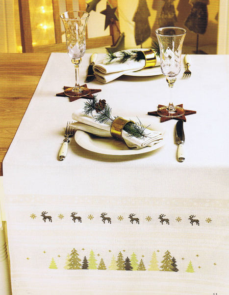 Merry Christmas - Reindeer and Trees Table Runner