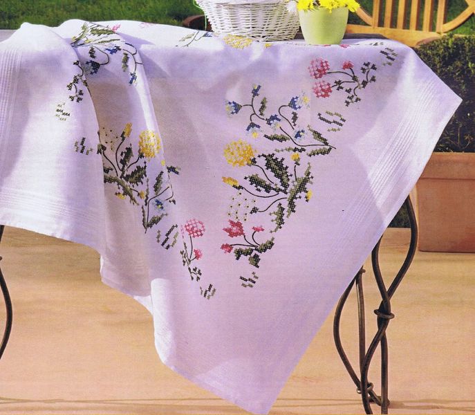 Wild Flowers Table Cover - Cross Stitch