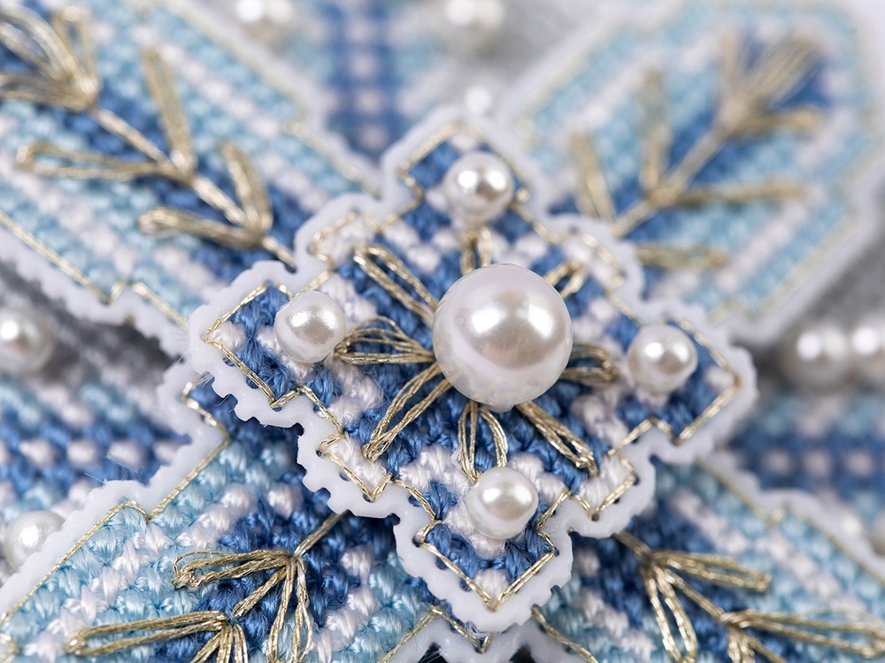 Christmas Ornament - Blue Ball (view 4)