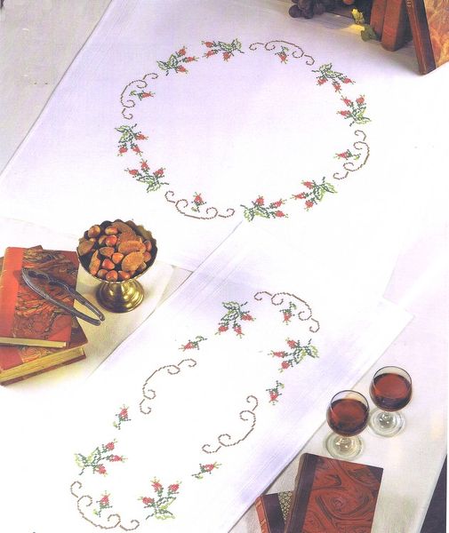 Red Rosebuds Table Cover - Cross Stitch