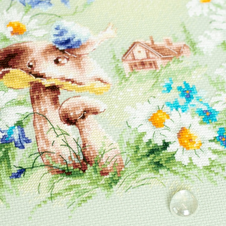 Meadow Stories - Snail (view 3)