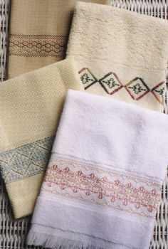 Swedish Weaving Fingertip Towels