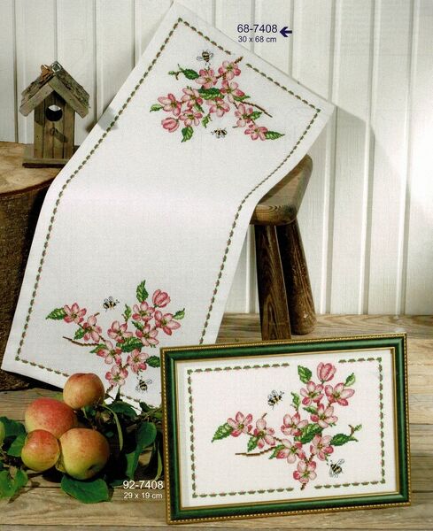 Apple Blossom Table Runner