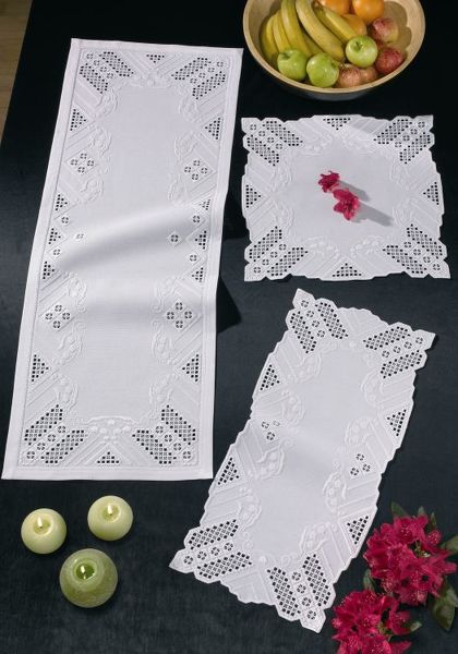 White Lily of the Valley Table Mats