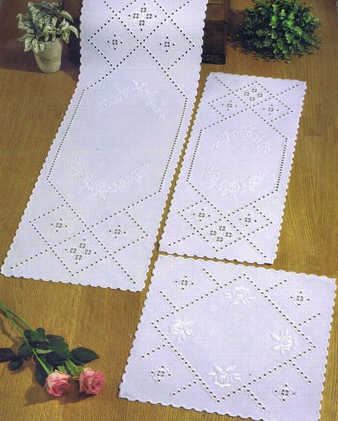 White Rose Hardanger Table Mats