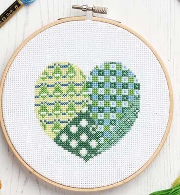 Patchwork Hearts Green