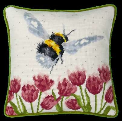 Flight of the Bumble Bee Tapestry