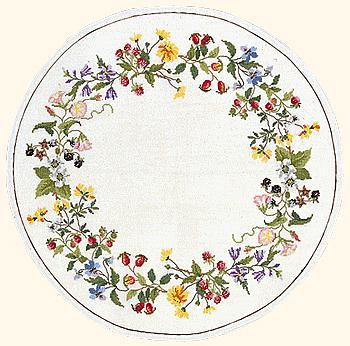 Circle of wild flowers table cover
