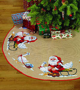 Santa with geese Christmas tree skirt - click for larger image