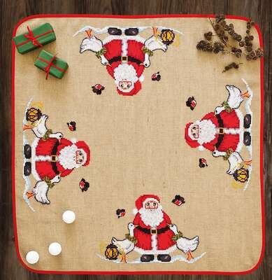 Santa and Geese Tree Skirt - click for larger image