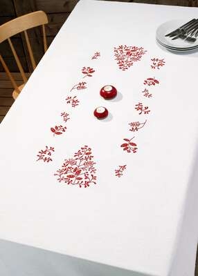 Large Red Table Runner - click for larger image