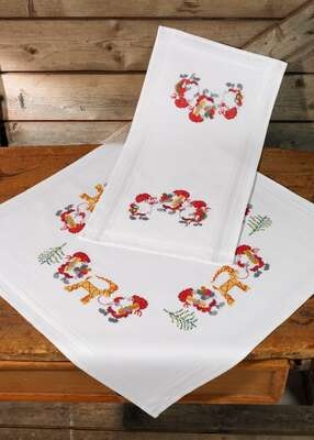 Elf Table Runner - click for larger image