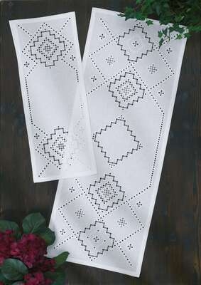 Diamonds Table Runner - click for larger image