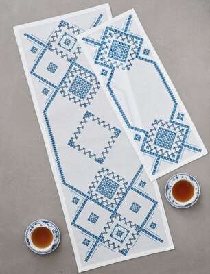 Blue Diamonds Runner