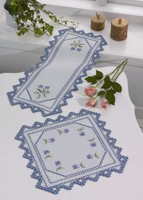 Pansies table runner - click for larger image