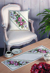 Roses and lilies table runner - click for larger image