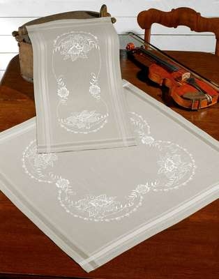 Elegant Table Runner - click for larger image