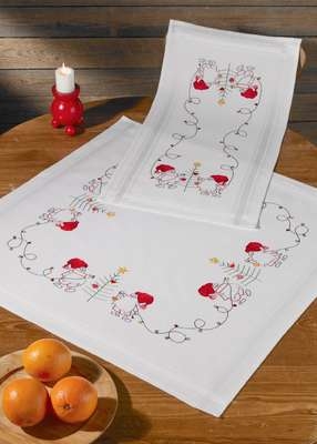 Decorating the Tree Table Runner - click for larger image
