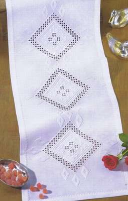 Diamonds long table runner - click for larger image