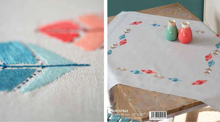 Feathers Table Cover Kit